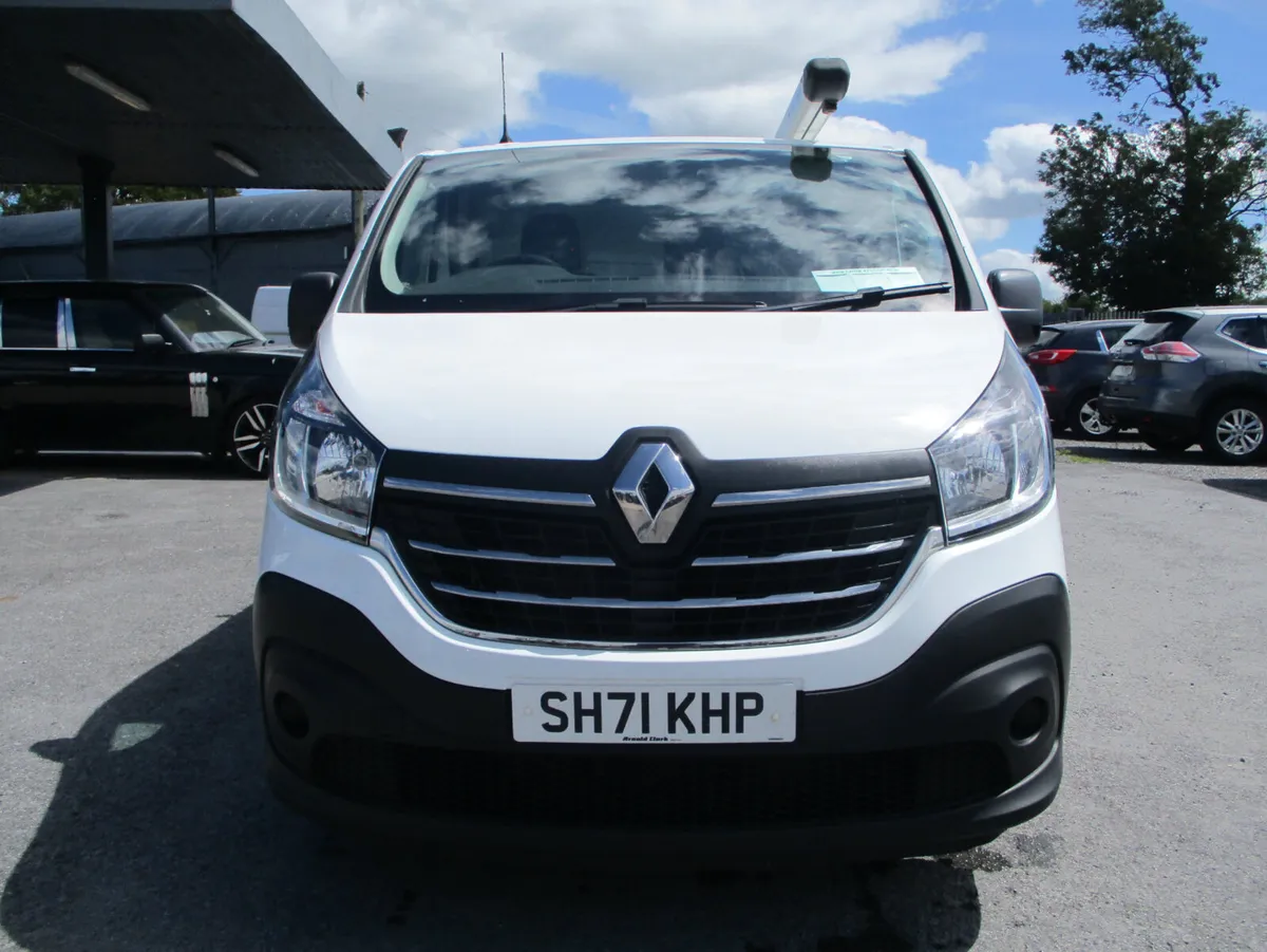 Renault Trafic 1.6 DCI - Image 2
