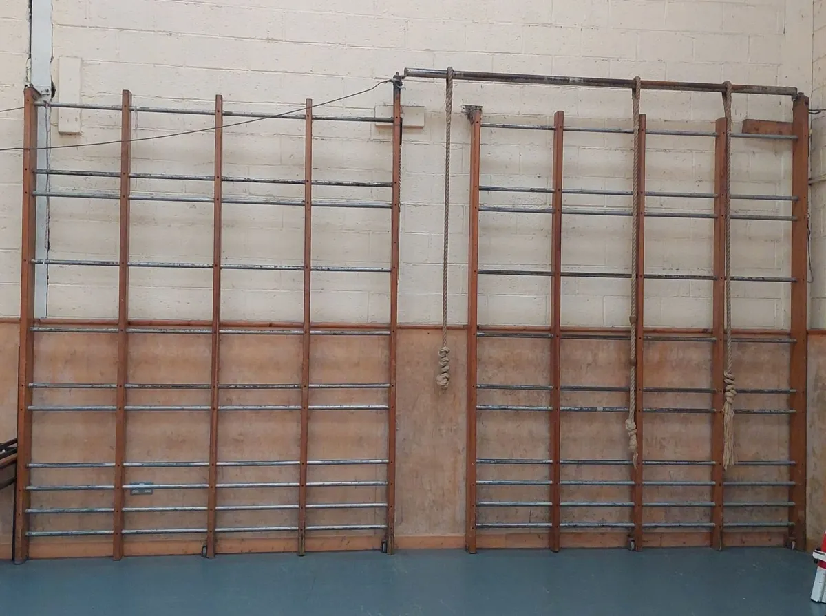 Large climbing frame