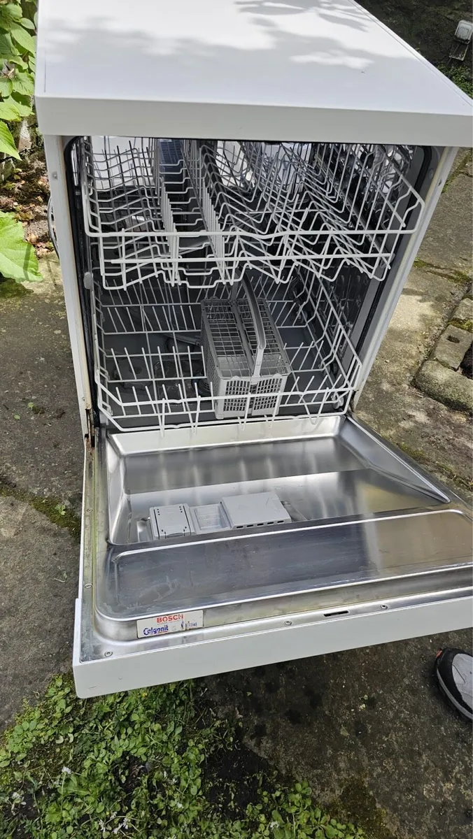 Bosch washing machine Dryer, Fridge and dishwasher - Image 4