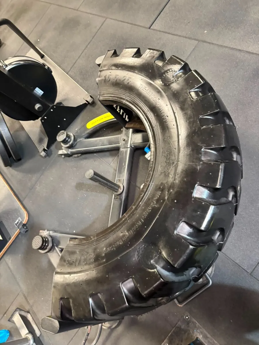 Commercial Tyre Flip Machine - Image 1