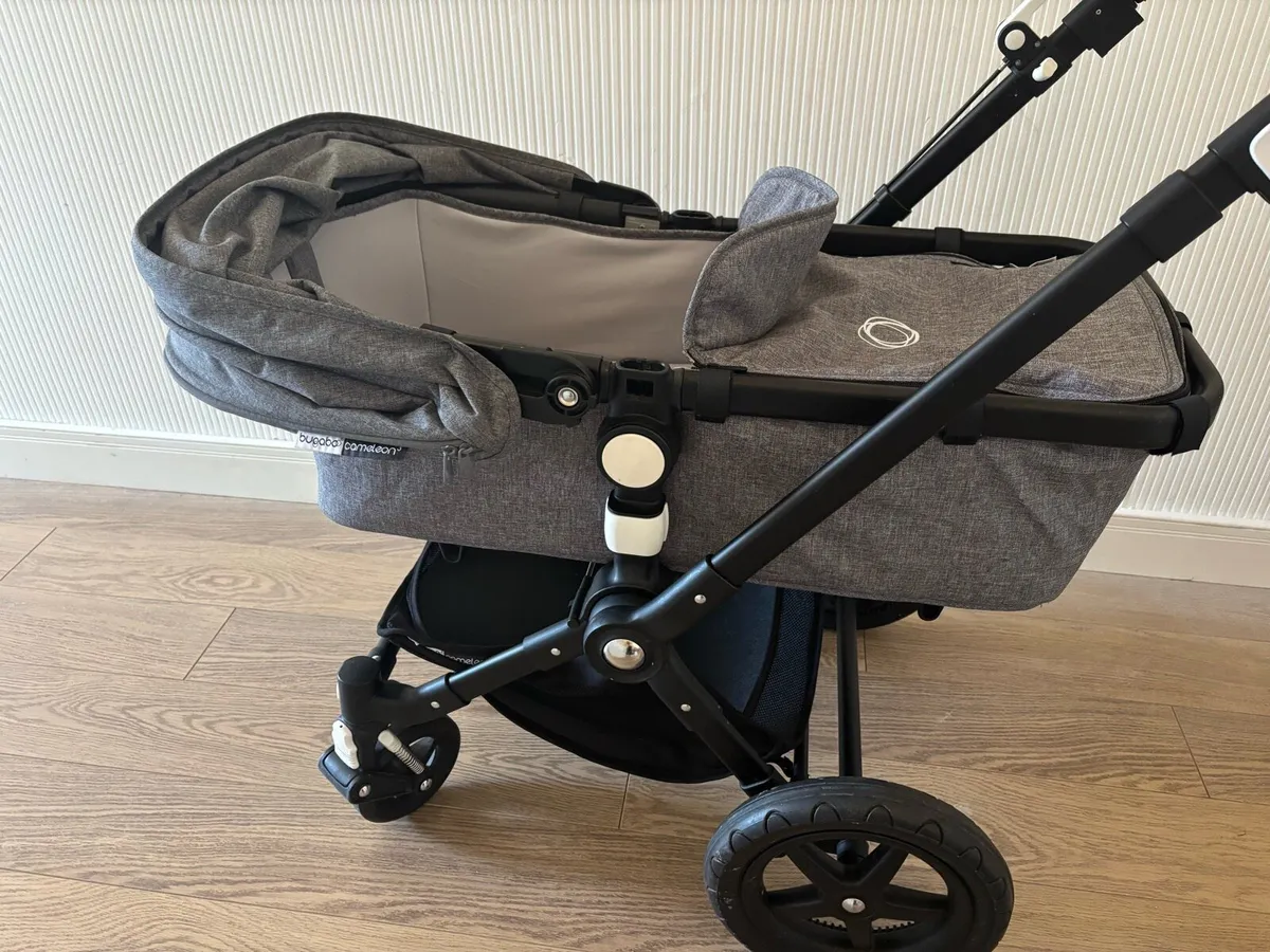 Bugaboo Cameleon 3 bassinet and stroller - Image 4