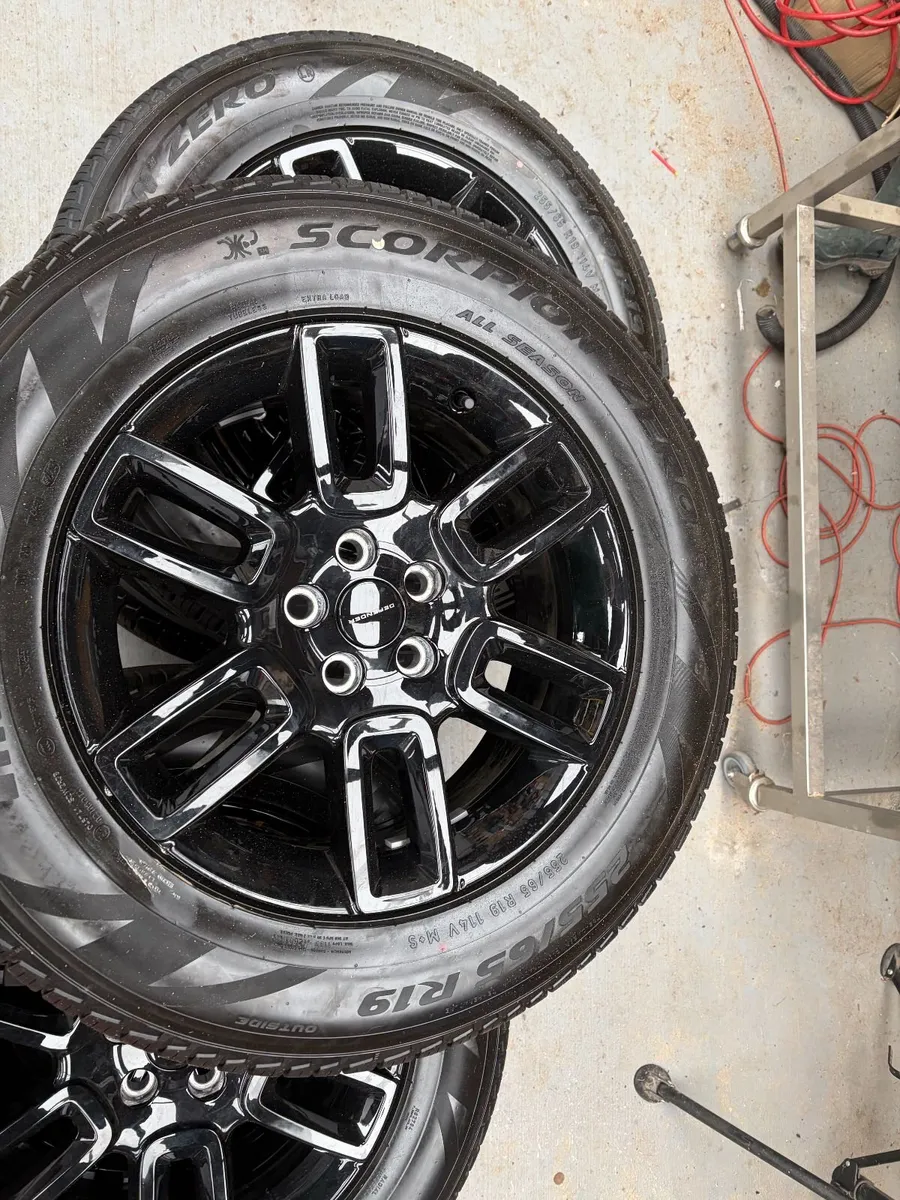 Land Rover Defender Wheels - Image 2