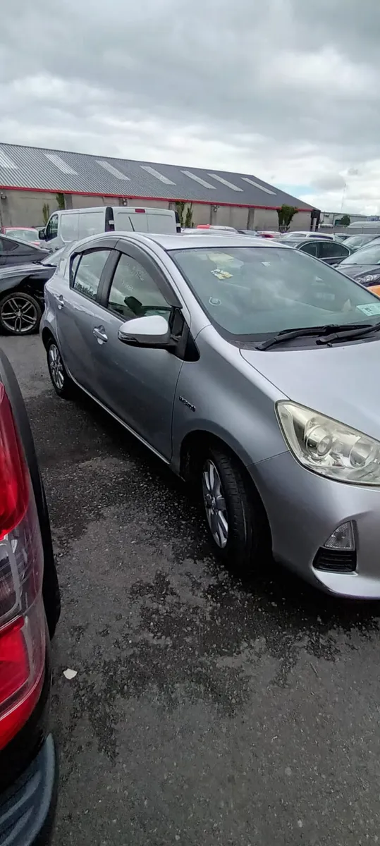 Toyota Aqua 2012 Attempted theft - Image 4