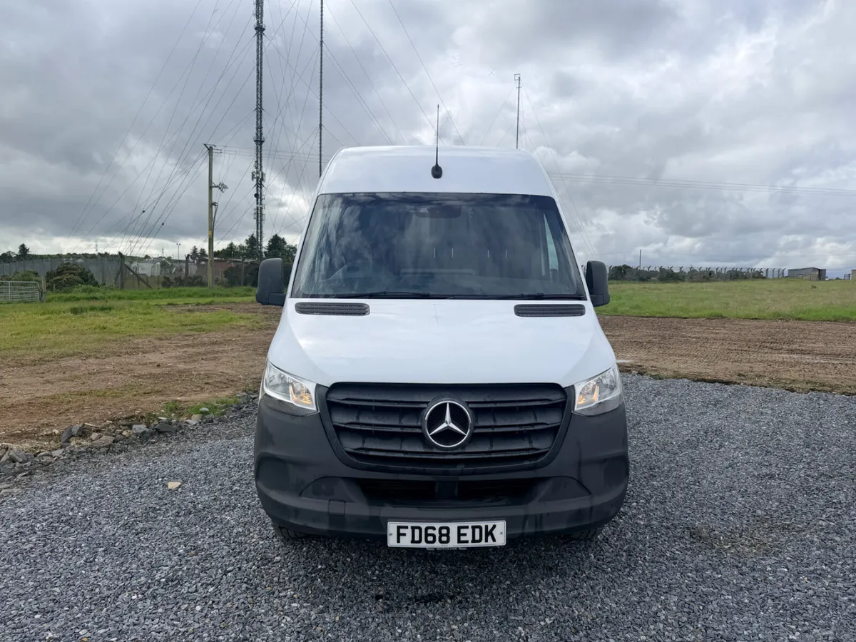 Mercedes-Benz Sprinter 514CDi Twin Wheel - Image 3