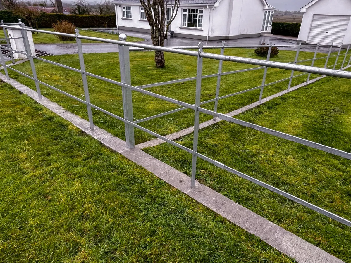 3 Bar Estate Fencing - Image 4