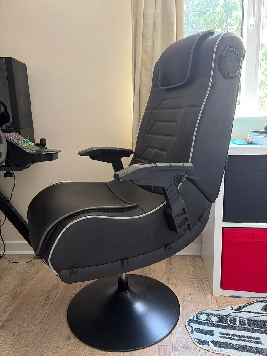 X rocker gaming chair - Image 1