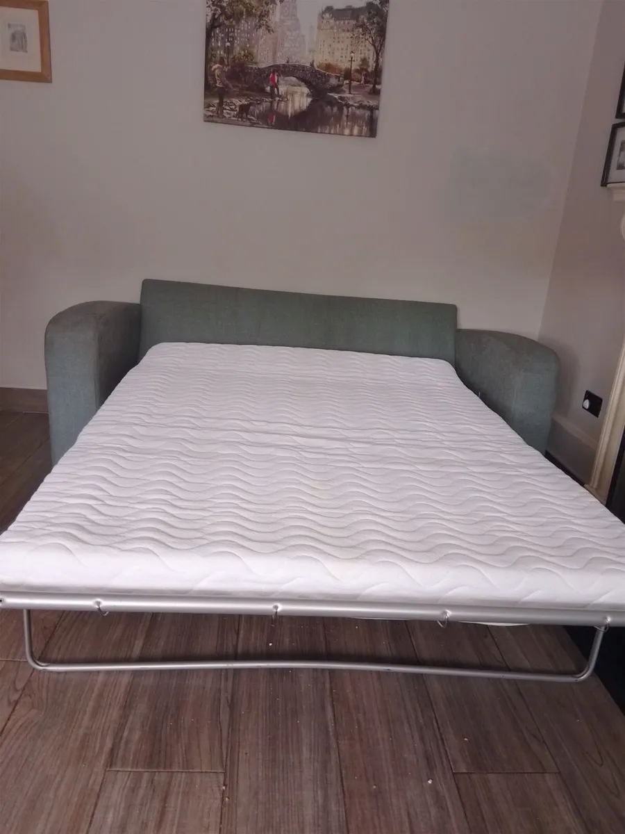 3 seater Sofa bed - Image 1