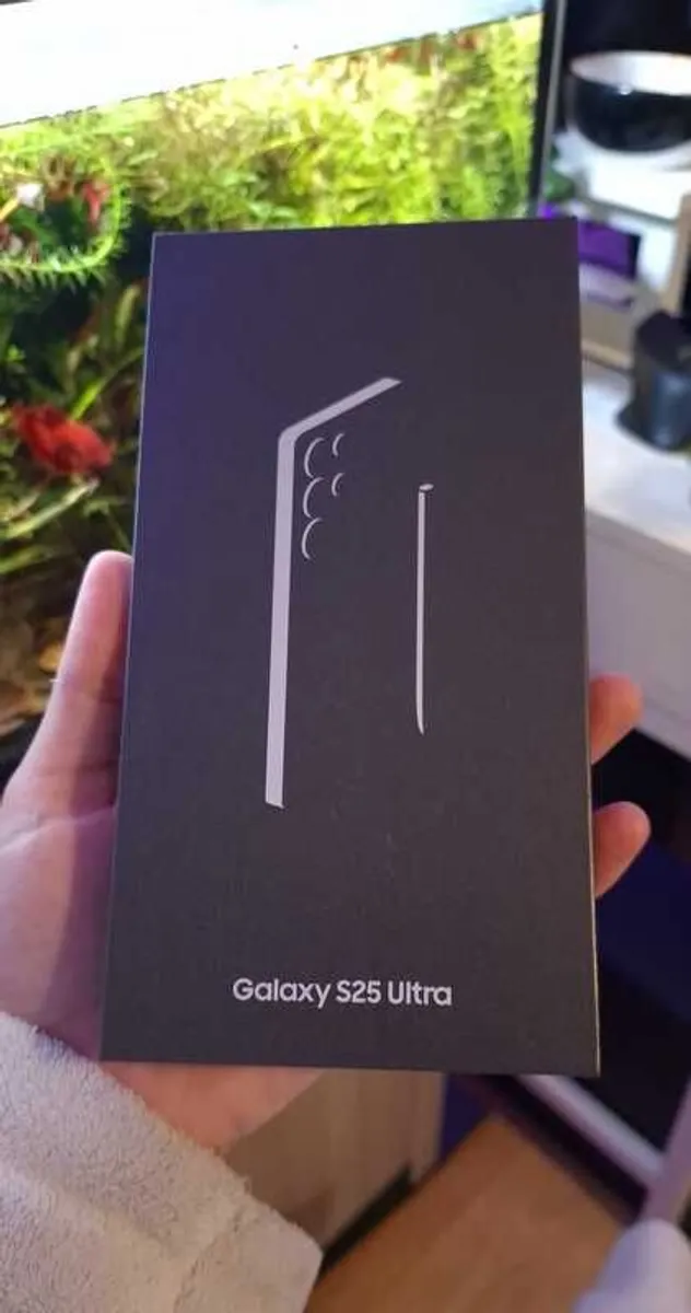Samsung S25 Ultra 256gb NEW - Image 1