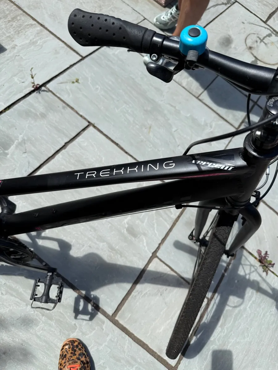 Ladies trekking bike - Image 1