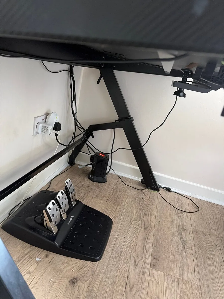 Gaming desk - Image 2