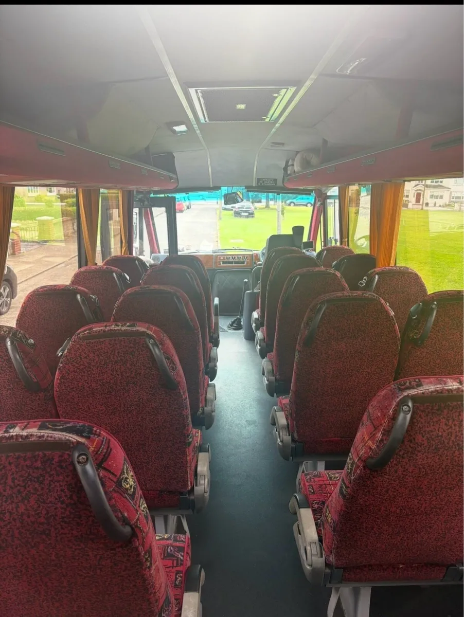 Mercedes mini bus - Image 2