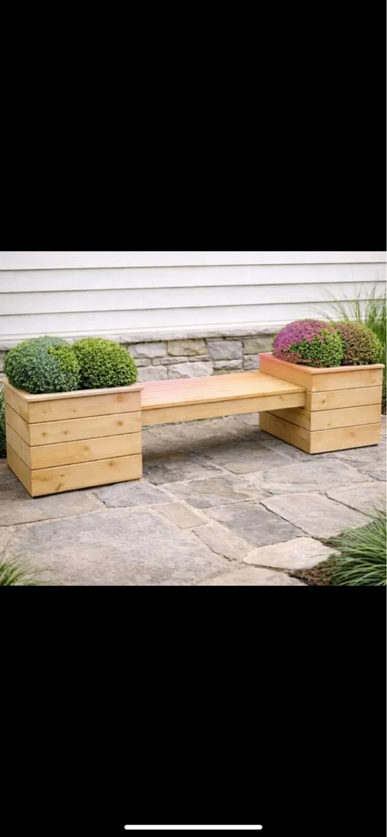 Timber bench /flower bed