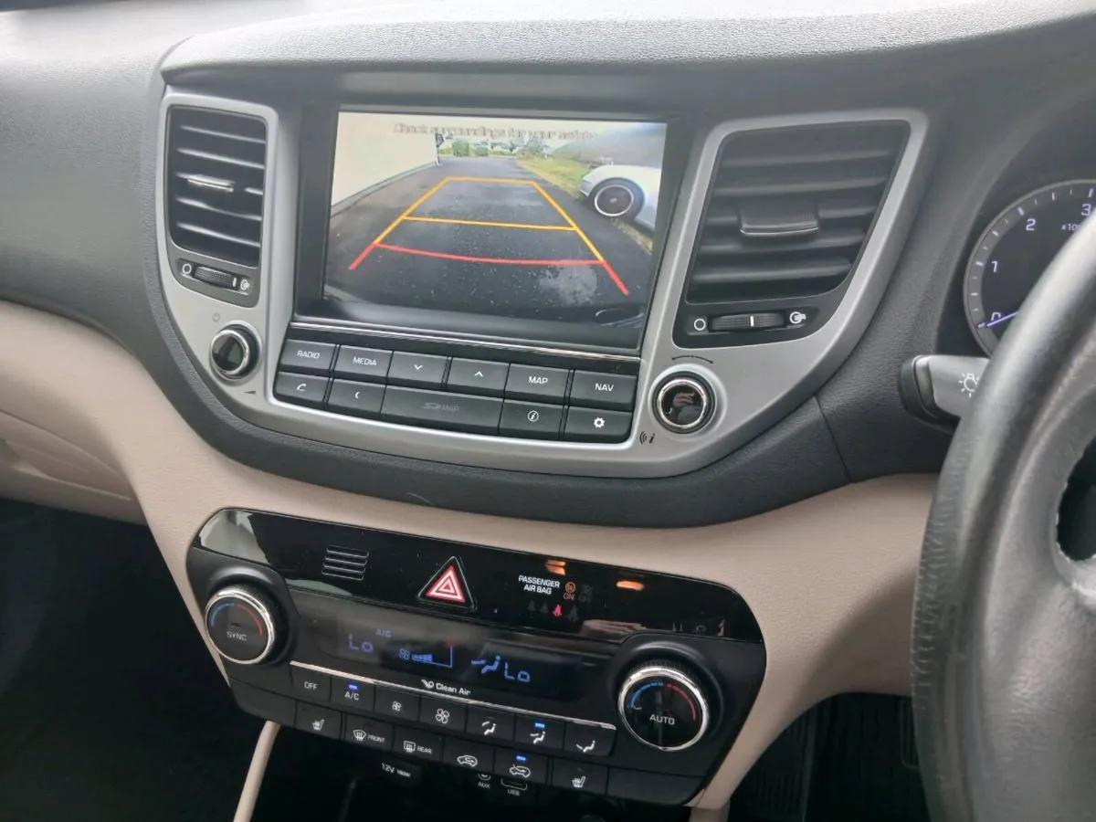 Hyundai Tucson Executive 1.7D.. No Damage - Image 2