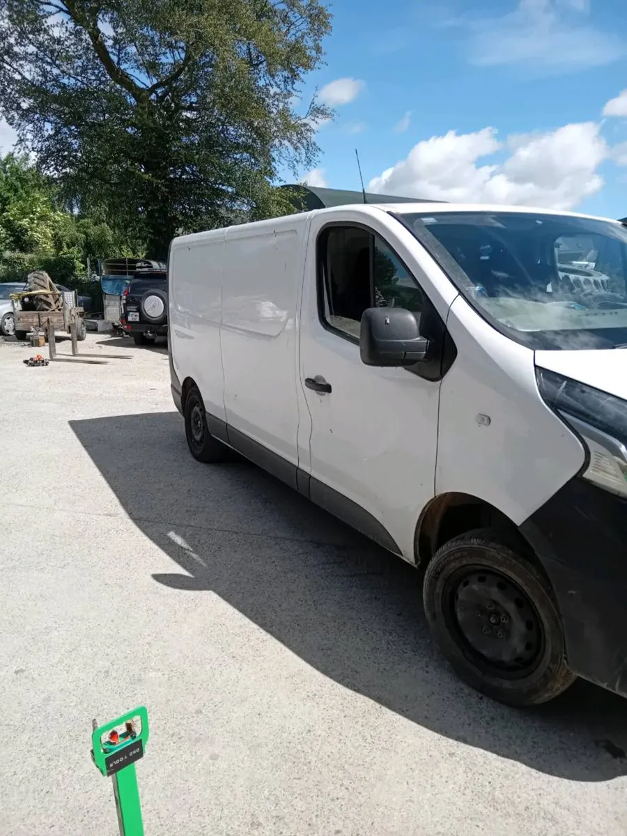 Nissan no 300 2017 - Image 2