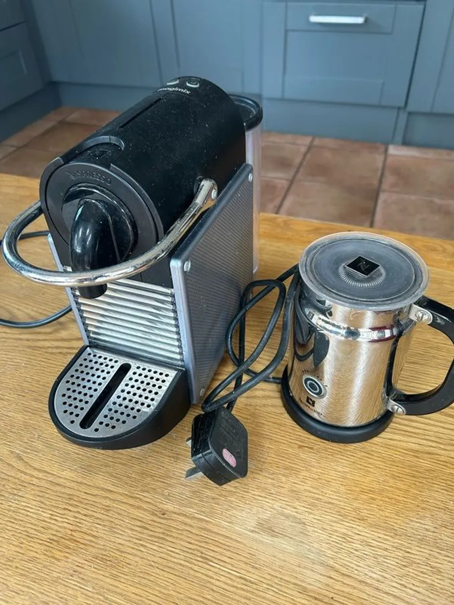 Nespresso coffee machine - Image 1