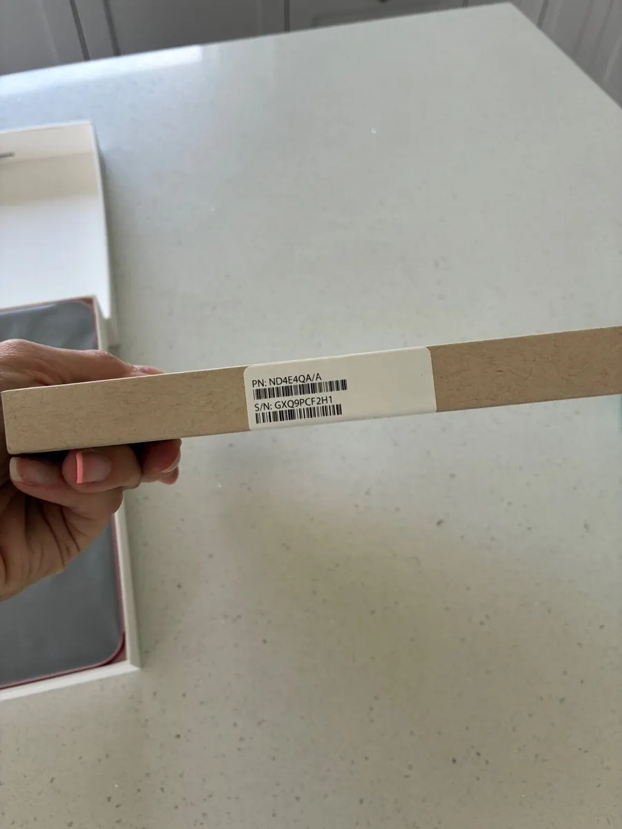 Apple IPad 11 Pink - Image 2