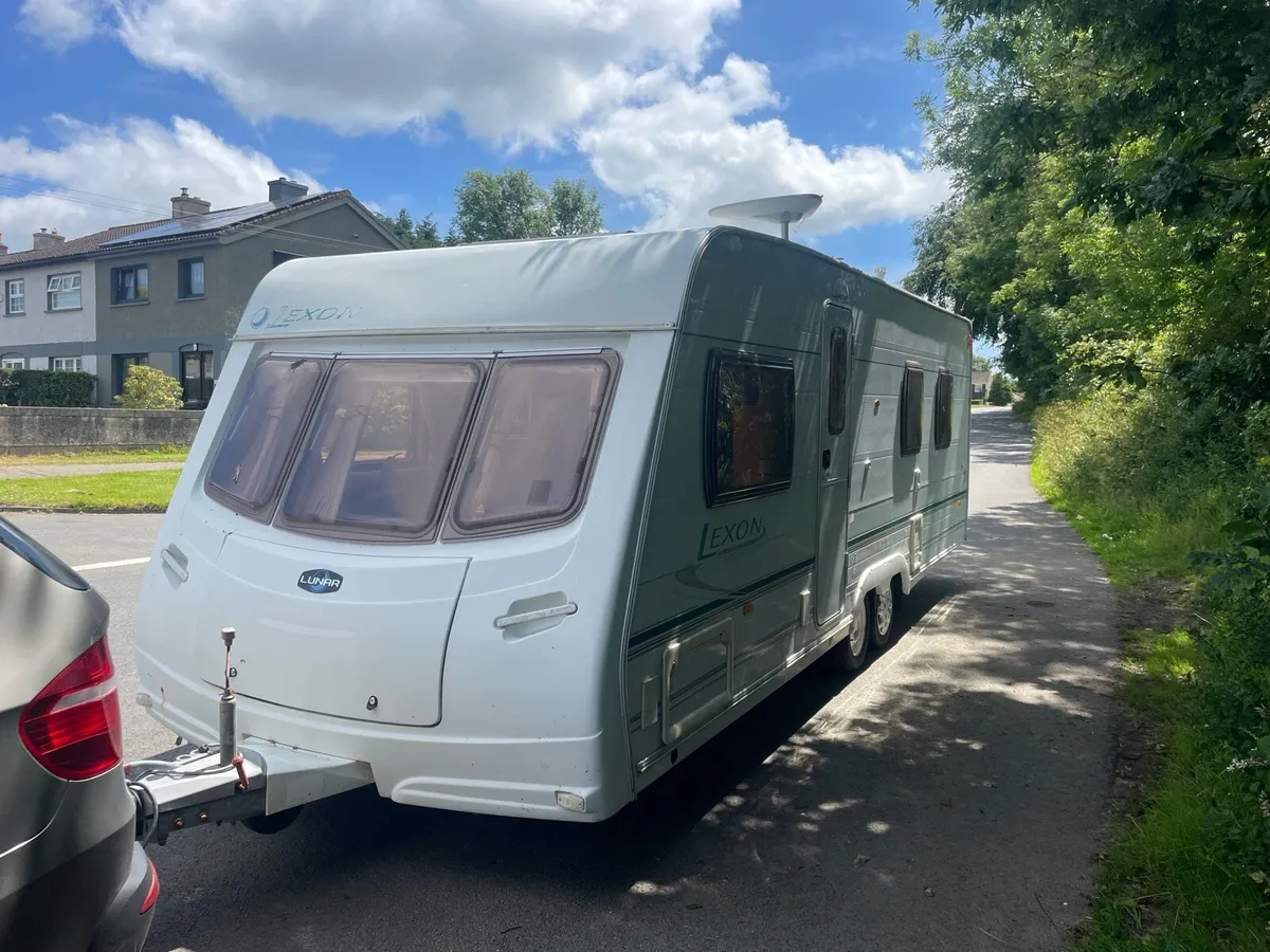 Rear island bed 4 berth caravan - Image 2