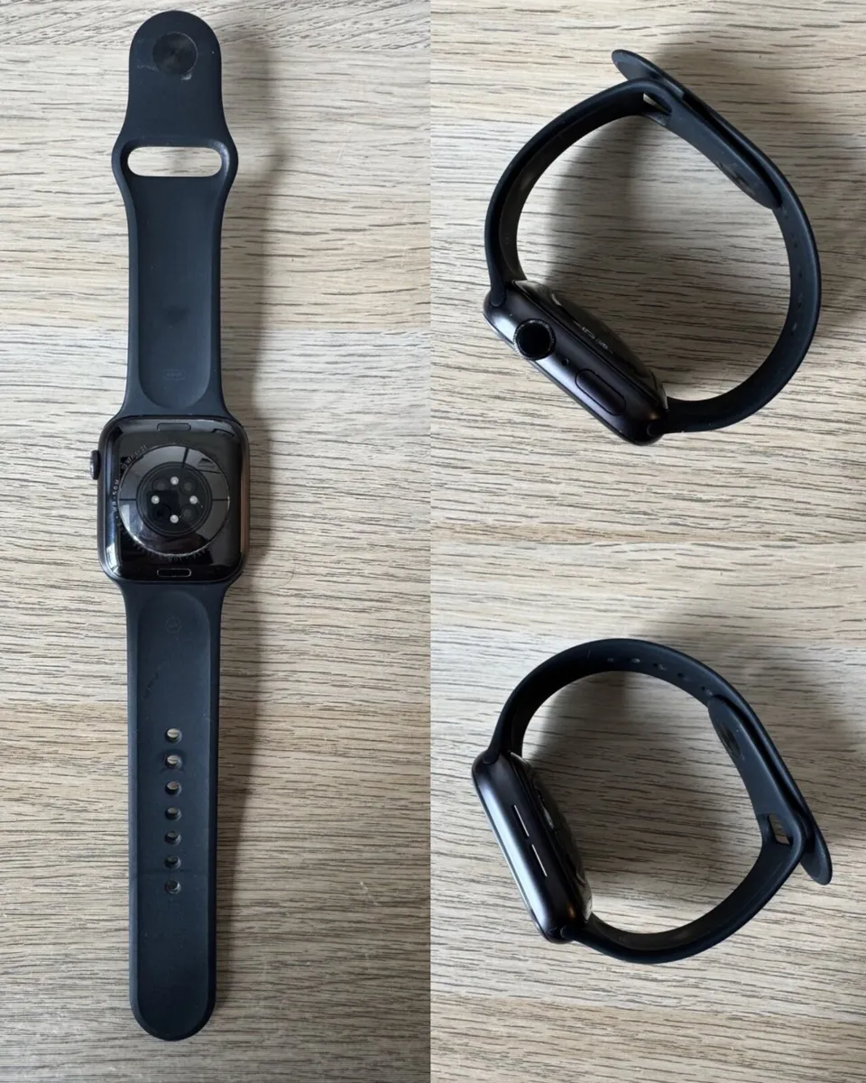 Apple Watch Series 6 + 6 Straps +Screen Protector - Image 2