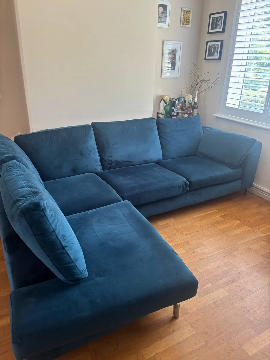 L shaped velvet couch and armchair - Image 1
