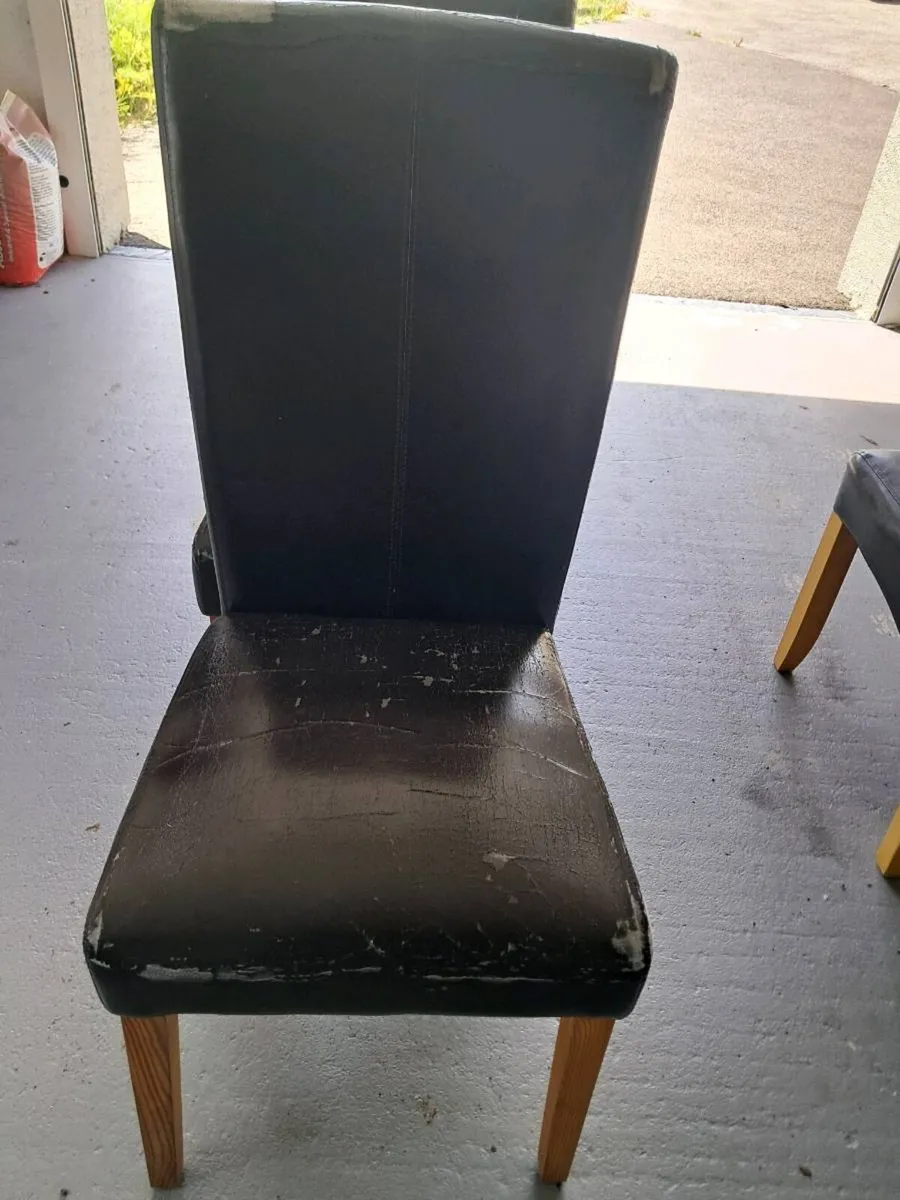 Dinning room chairs - Image 2