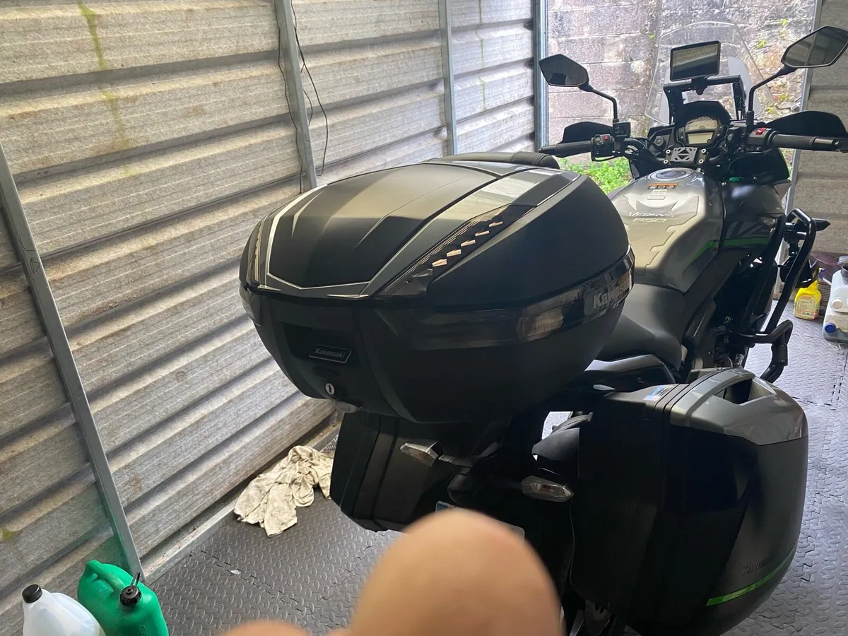Motorbike - Image 4