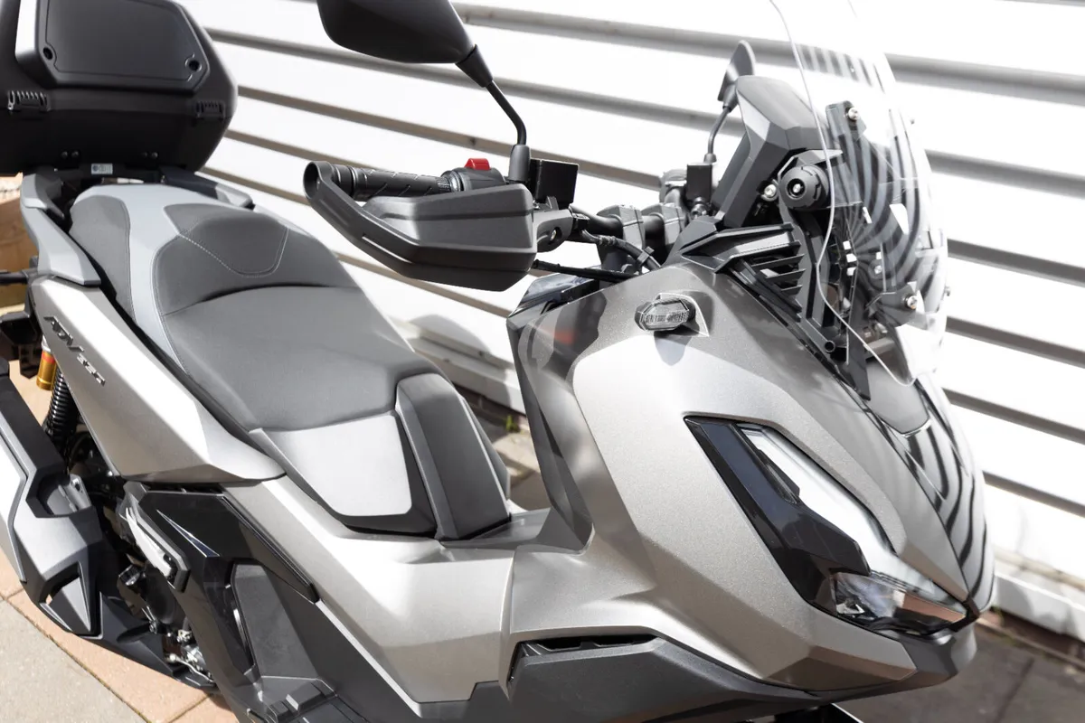 HONDA ADV 350 *Ex-Demo* 261 - Image 3