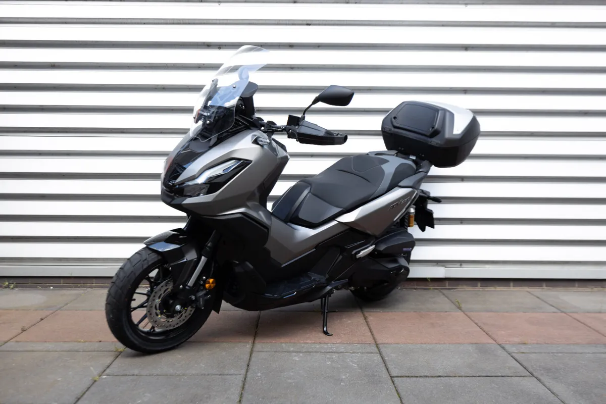 HONDA ADV 350 *Ex-Demo* 261 - Image 2