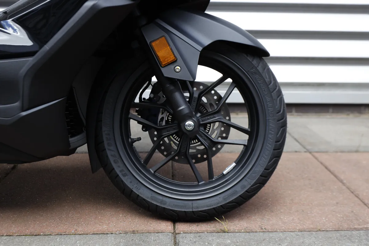 HONDA Forza 350 *Ex-Demo* 261 - Image 4