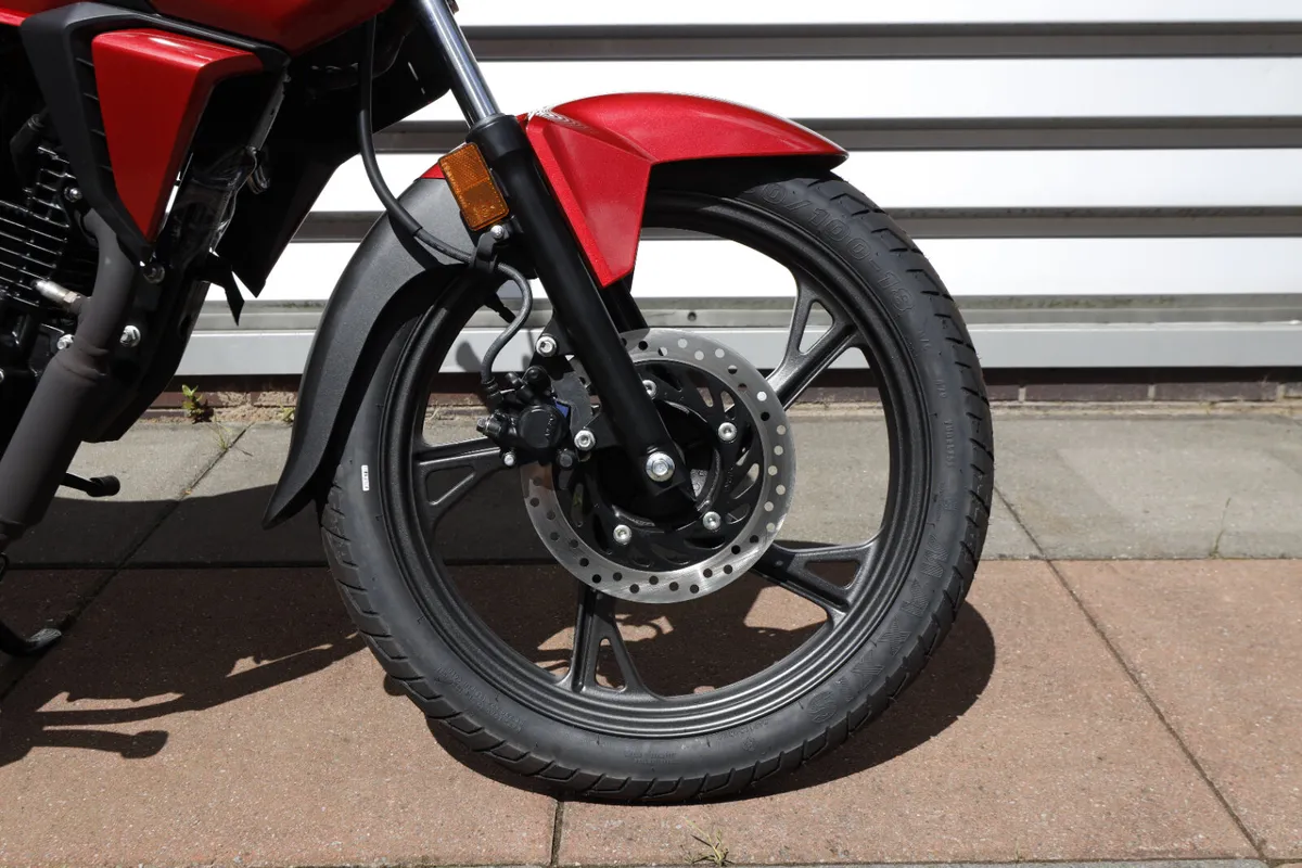 HONDA CB125F *Ex-Demo* 261 - Image 4