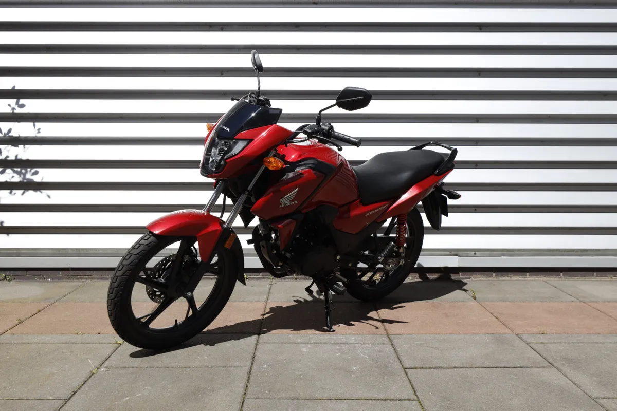 HONDA CB125F *Ex-Demo* 261 - Image 2