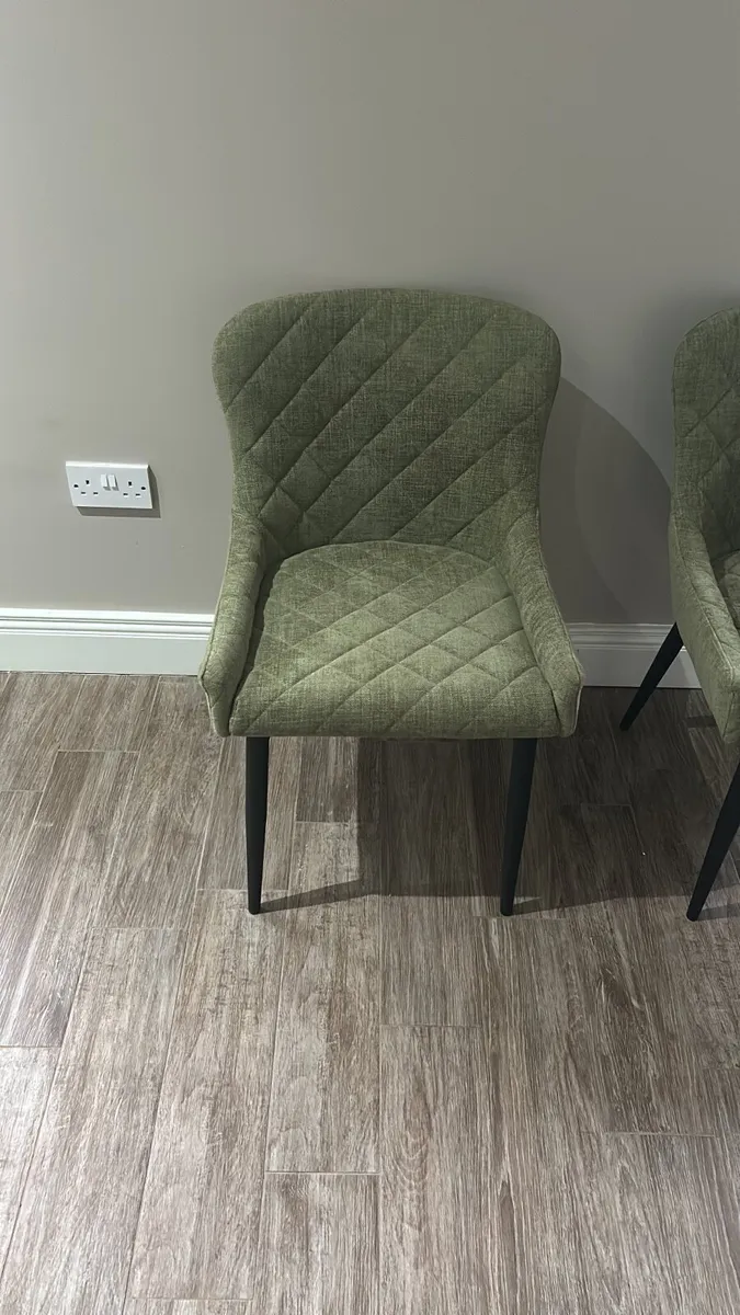 4 Green Kitchen Chairs - Image 1