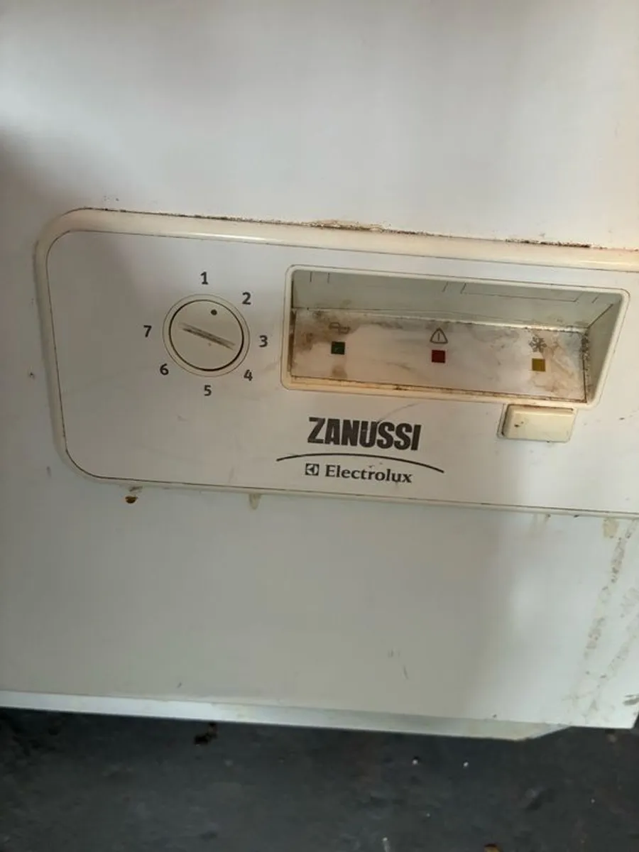 Chest Freezer - Image 3