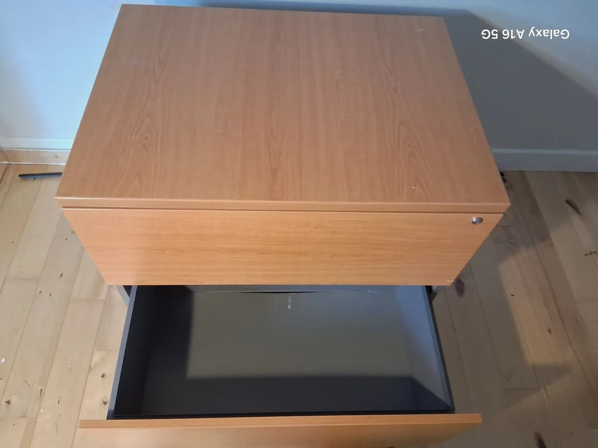 Office Furniture - Image 4