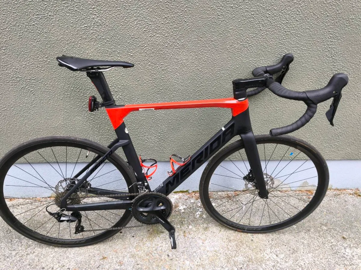 Merida Reacto 4000 Carbon Aero Road Bike - Image 1