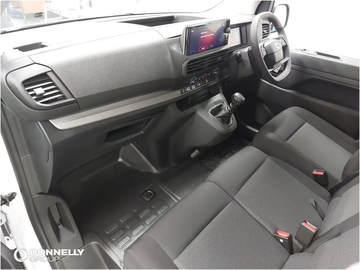 Vauxhall Vivaro M Diesel Pro - Image 4