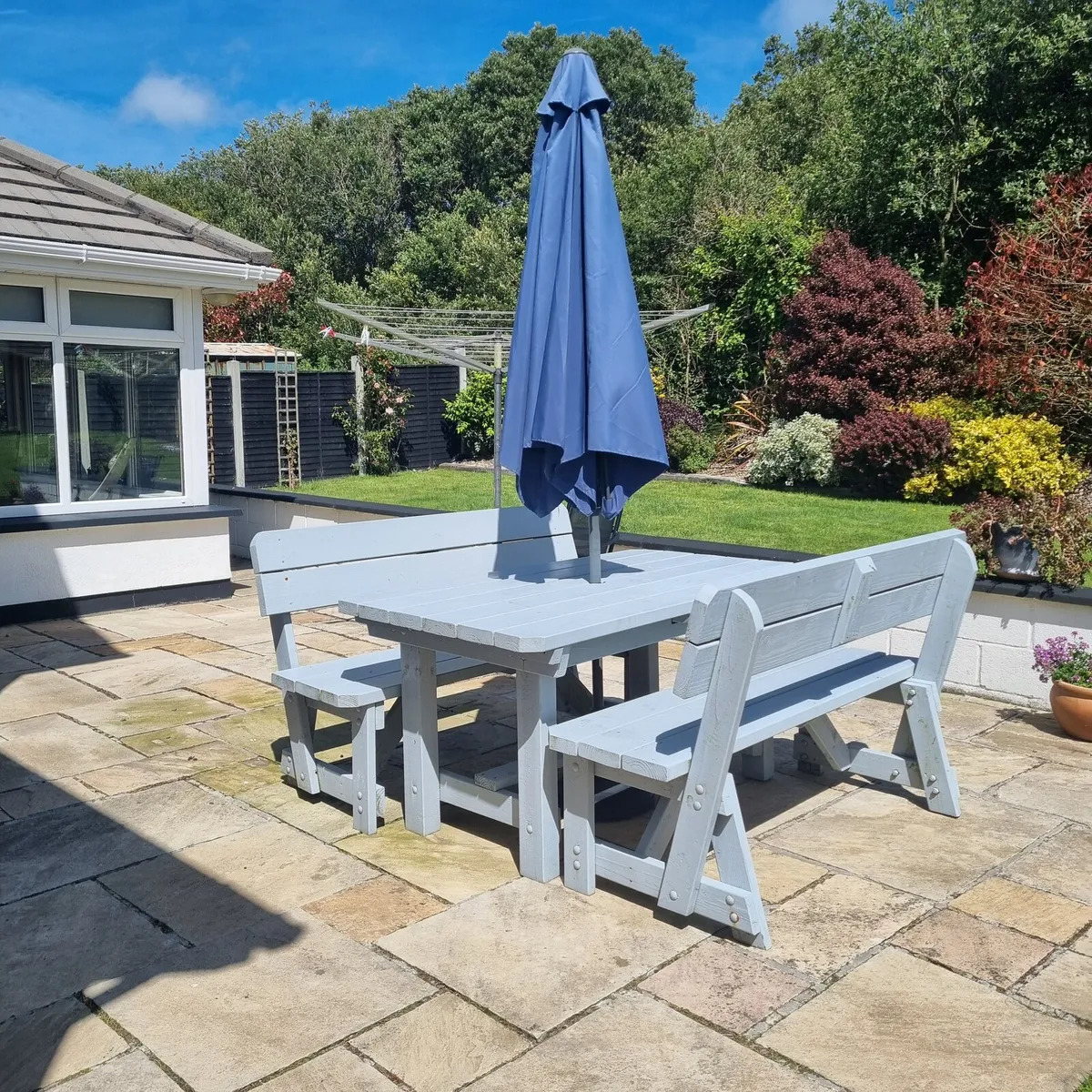 Garden furniture - Image 1