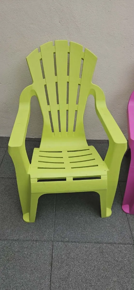 2 adult size chairs - Image 2
