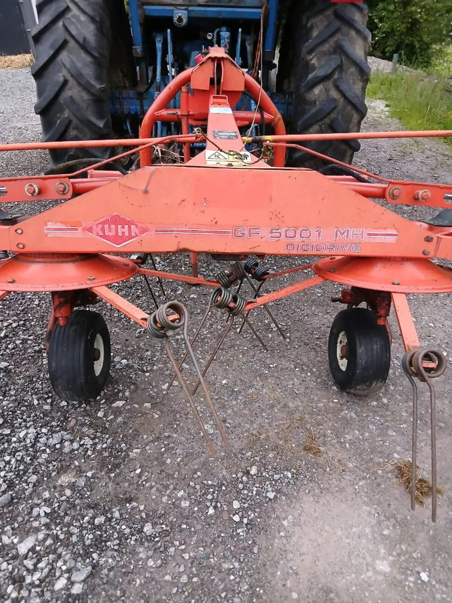 Kuhn GF5001 MH 4 rotor tedder - Image 3