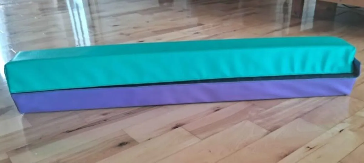 Gymnastics bar, matt and balance beam - Image 2