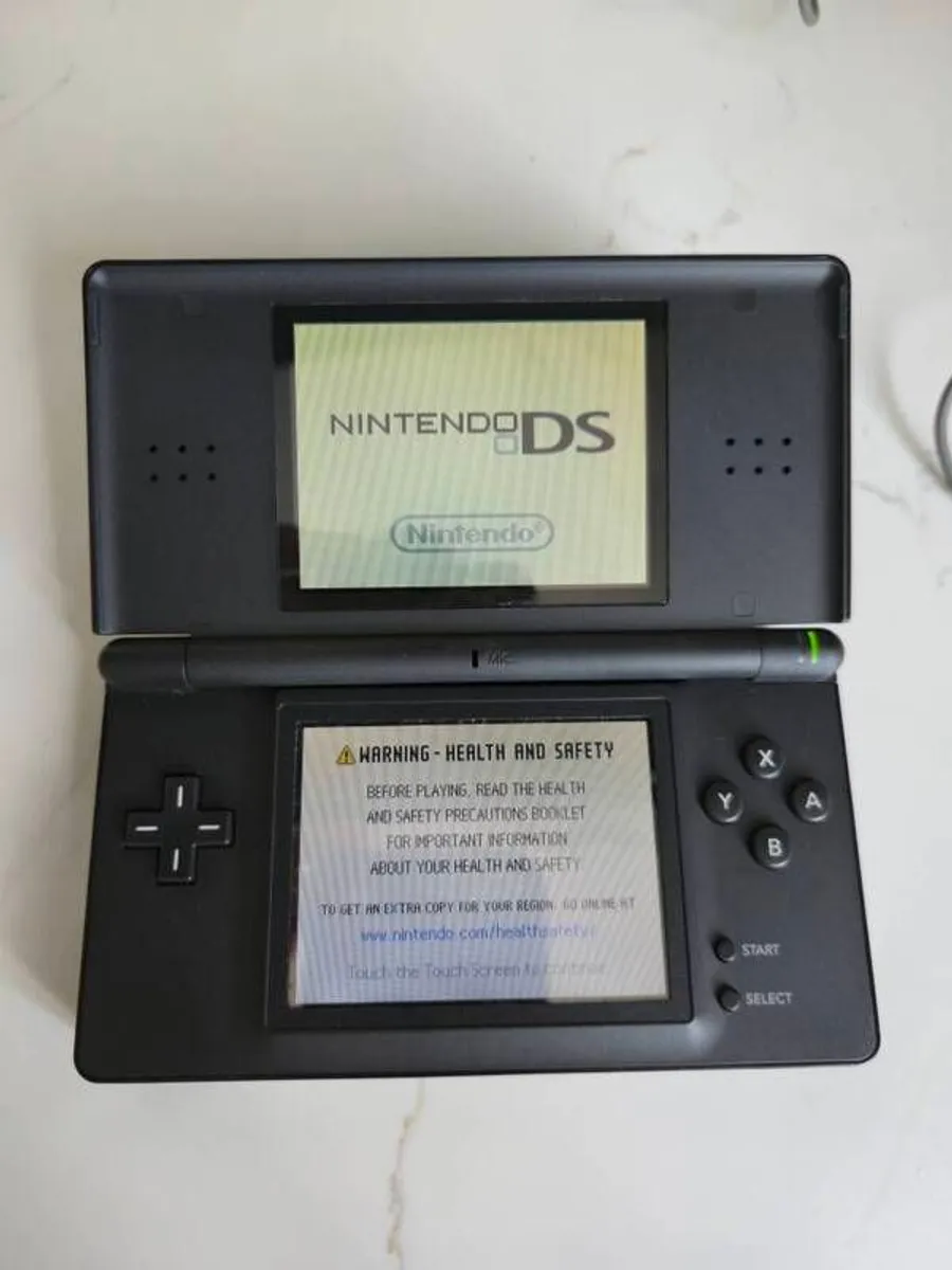 Original Nintendo ds - Image 3
