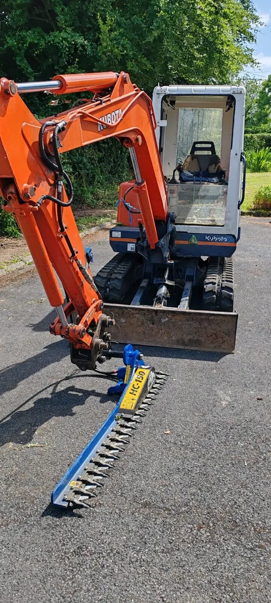 Fencing Contractor - Image 3