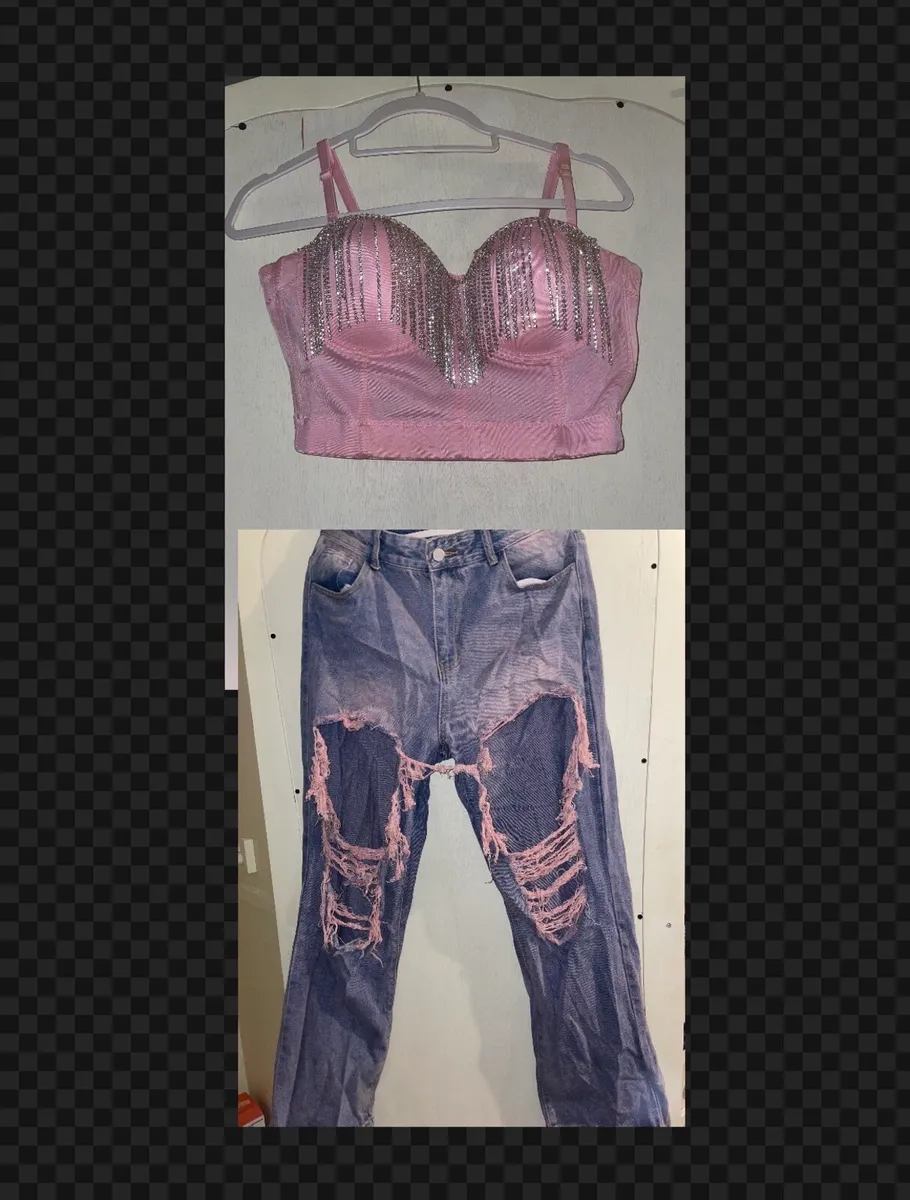 Clothing - Image 3