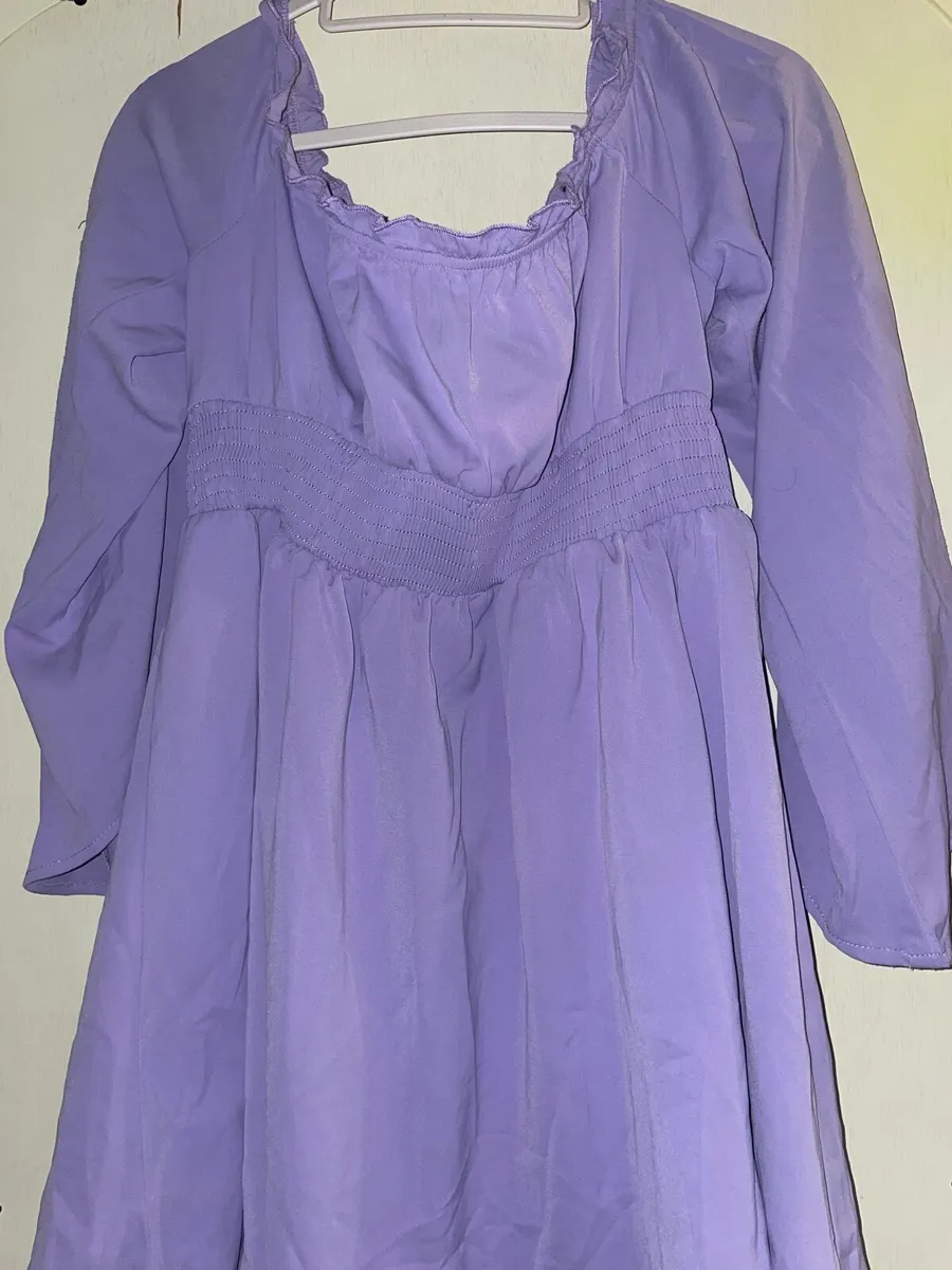 Clothing - Image 4