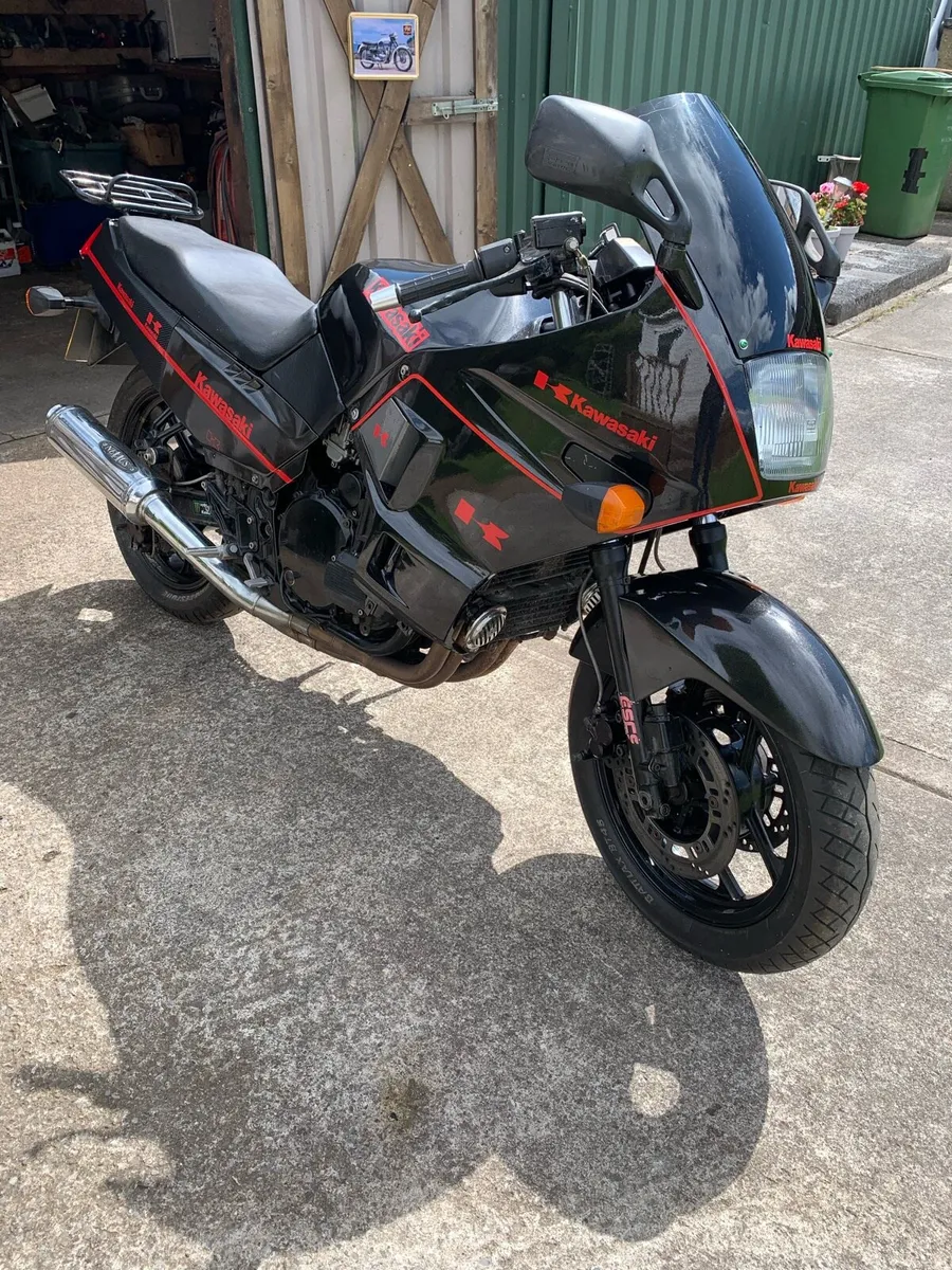 Kawasaki gpx750 - Image 2