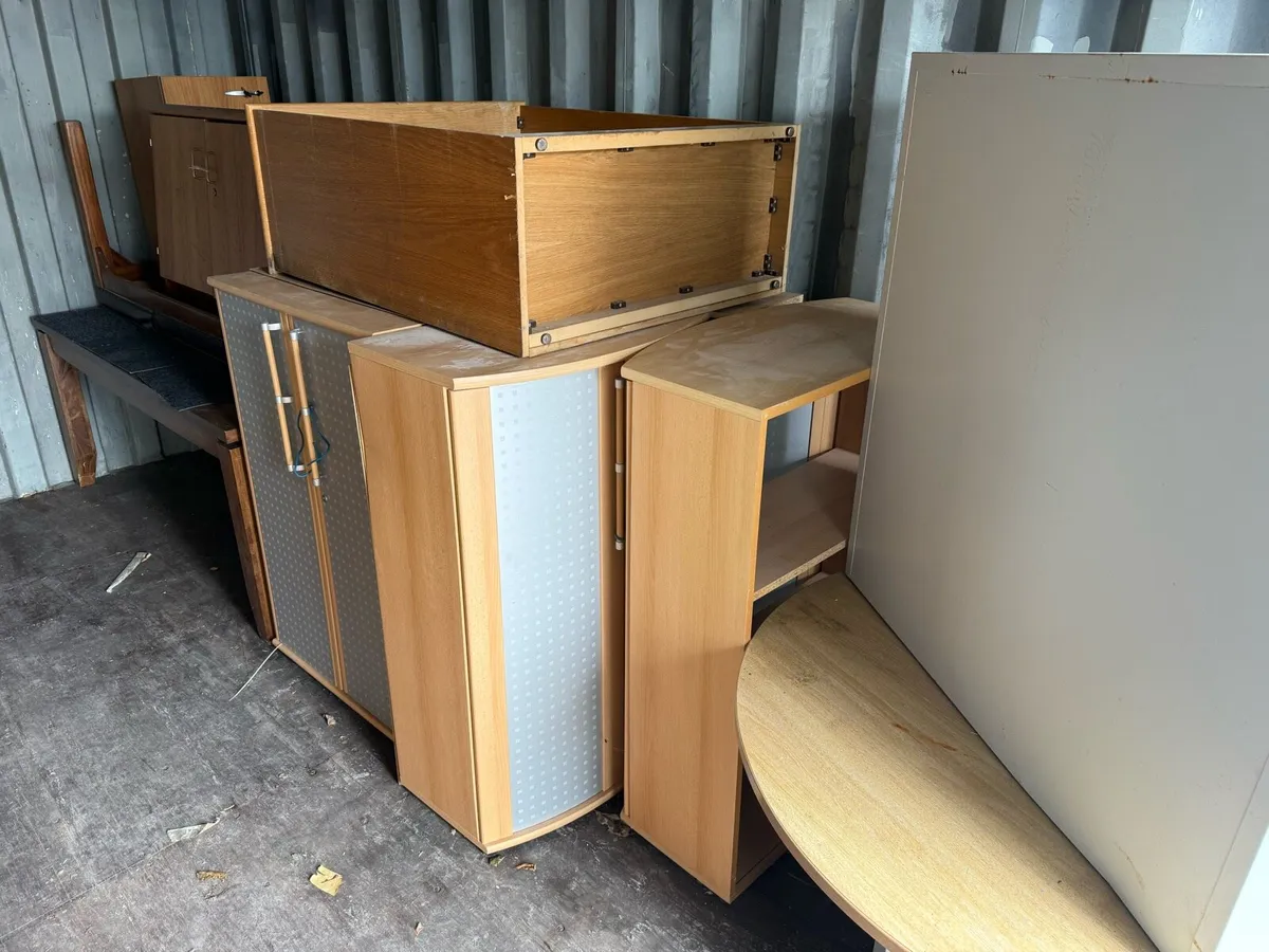 Office furniture - Image 3