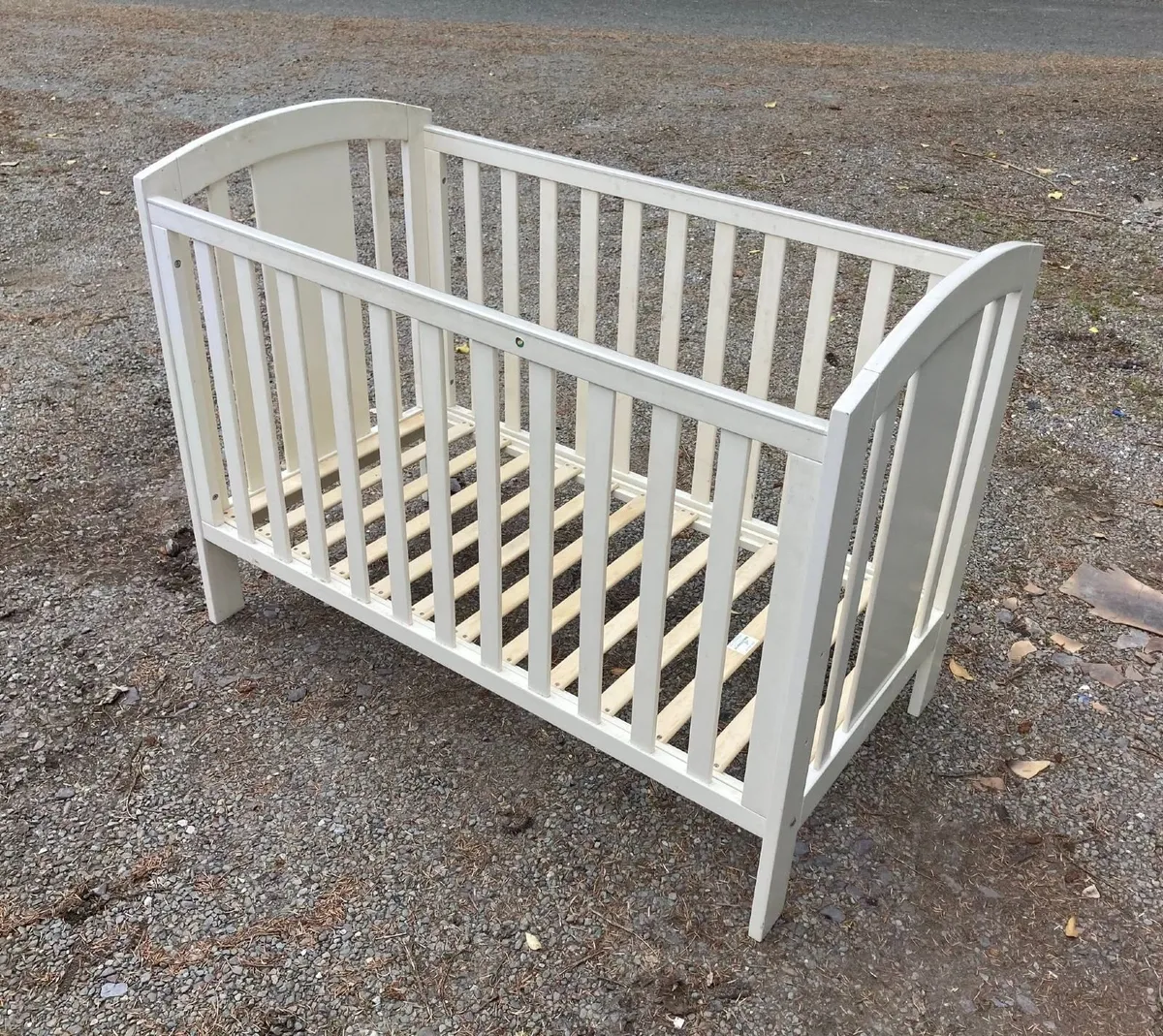 Large Baby Cot – Excellent Condition - Image 3