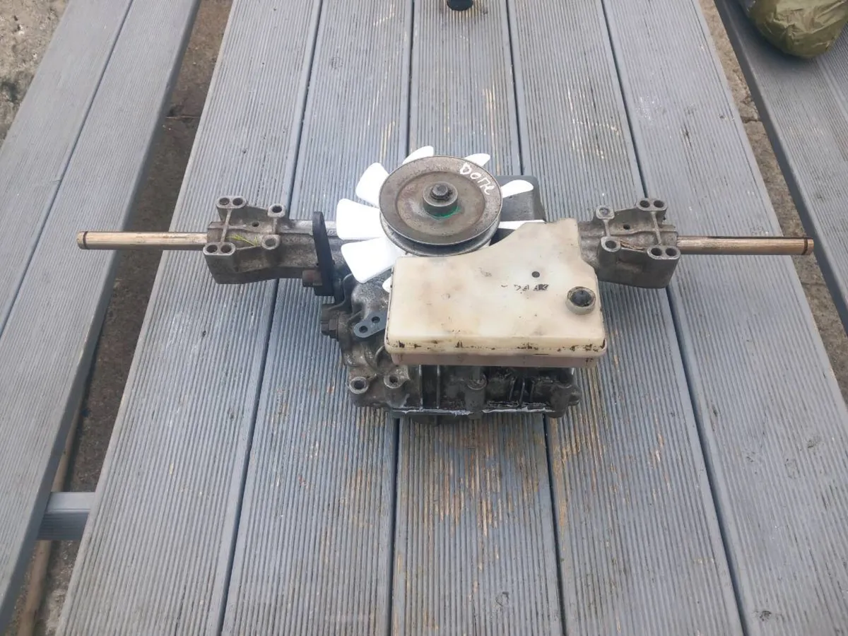 John deere hydrostatic transmission for sale - Image 3