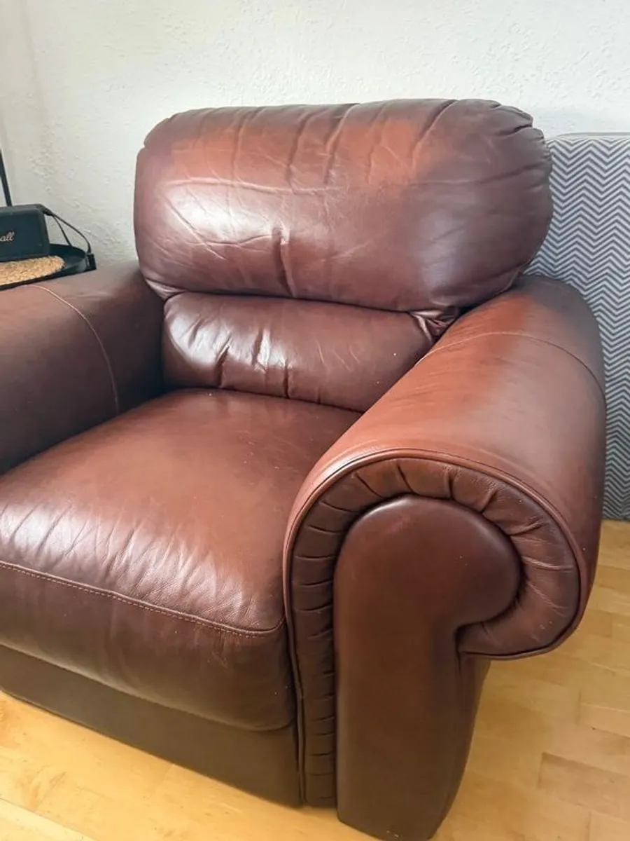 sofa and armchair - Image 3