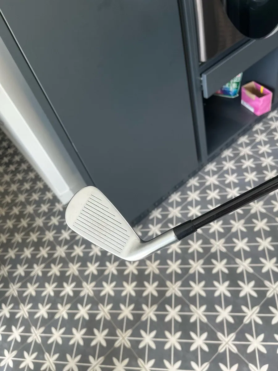 Callaway 2 iron - Image 3