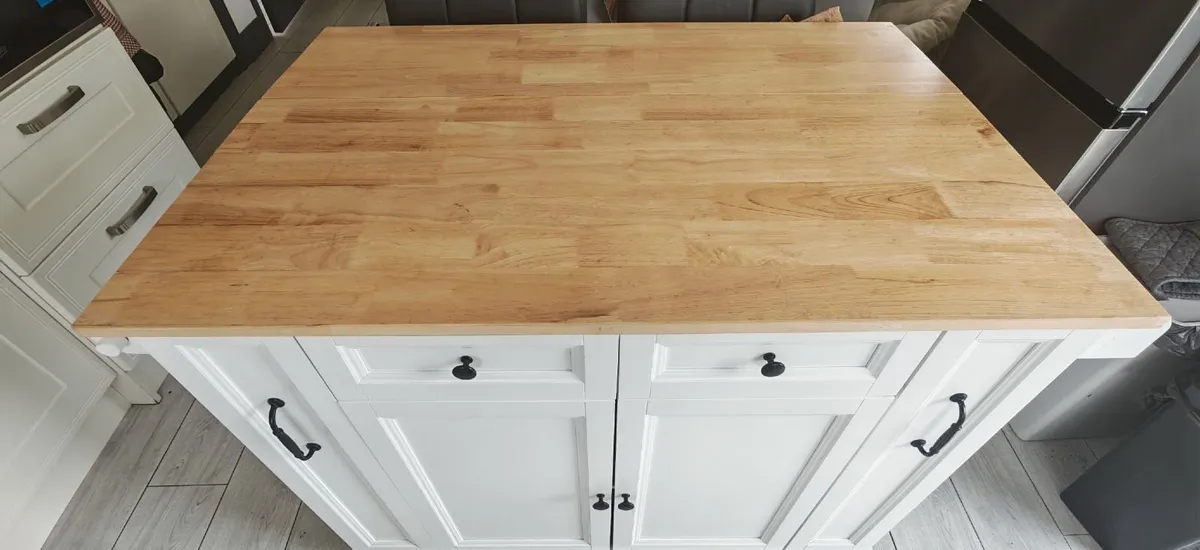 Kitchen Island - Image 2